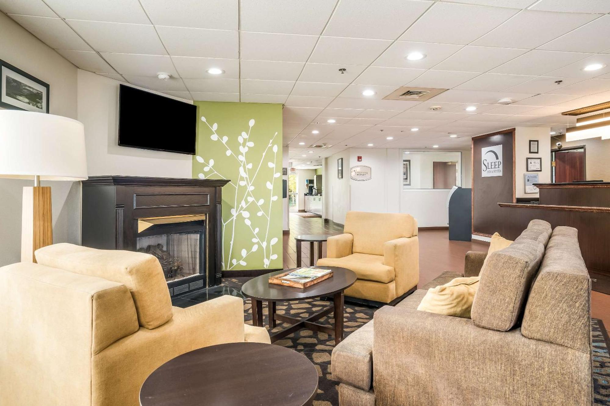 Sleep Inn & Suites Jacksonville Near Camp Lejeune Exteriör bild